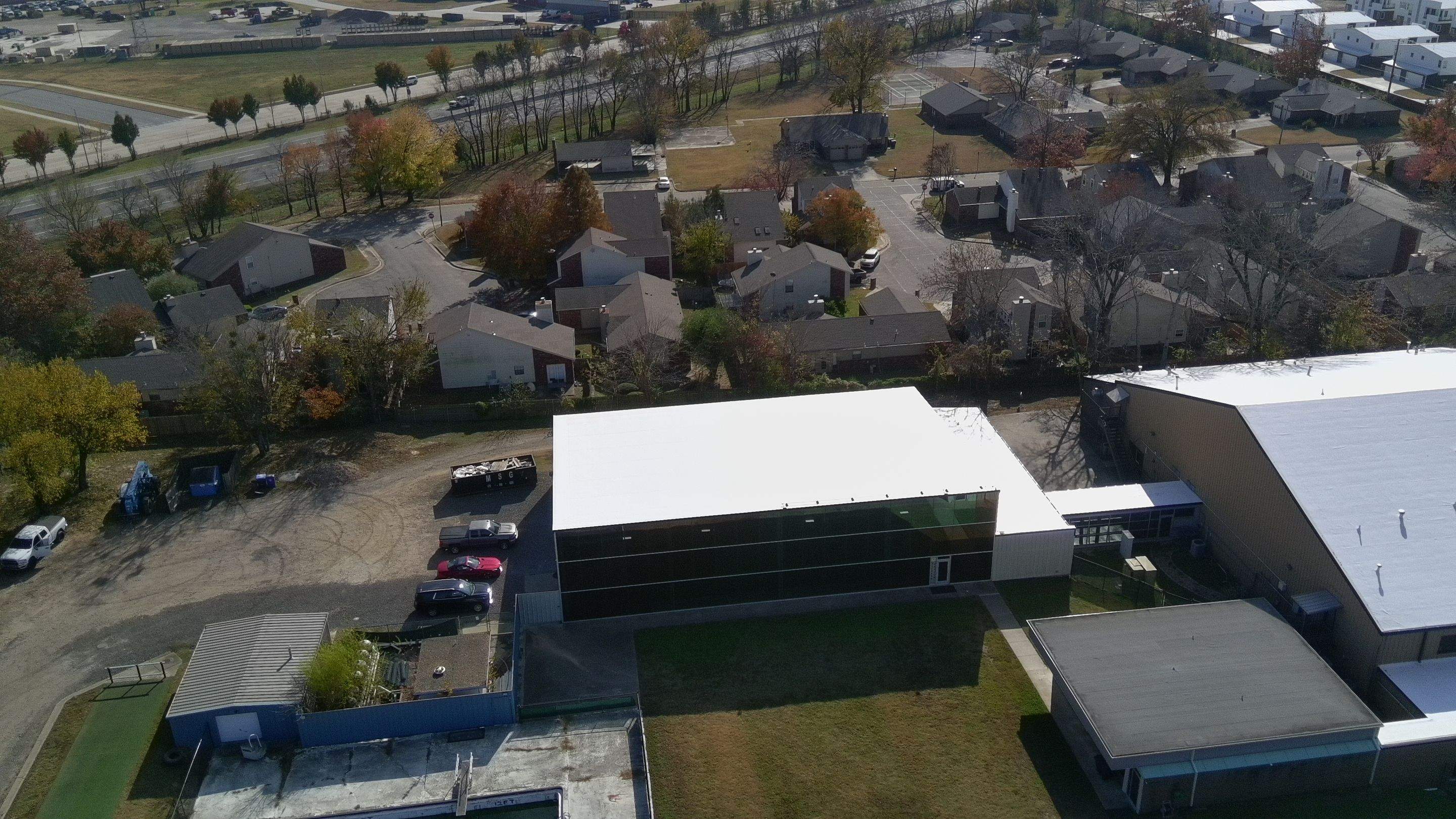 Commercial roofing contractor in Louisiana